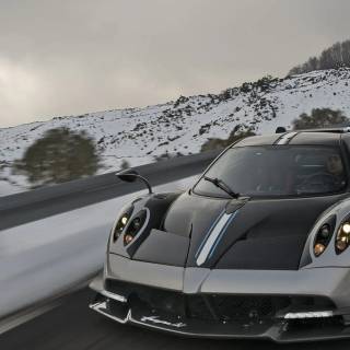 Pagani Huayra phone wallpaper