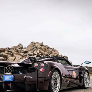 Pagani Huayra phone wallpaper