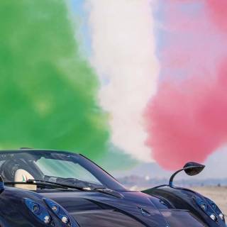 Pagani Huayra phone wallpaper