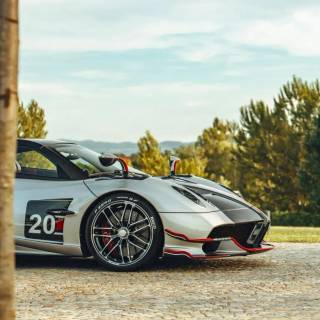 Pagani Huayra phone wallpaper