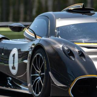 Pagani Huayra phone wallpaper