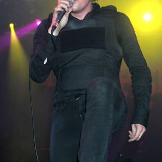 Gerard Way phone wallpaper