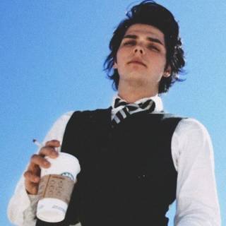 Gerard Way phone wallpaper