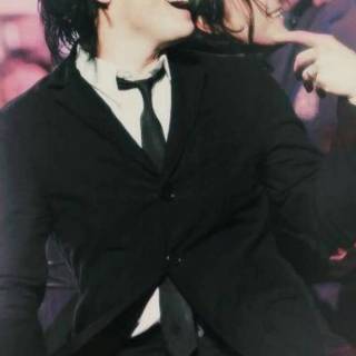 Gerard Way phone wallpaper