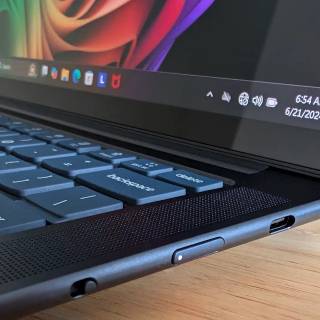 Laptop battery wallpaper