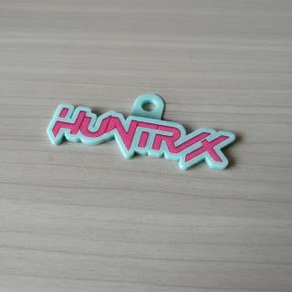 Huntrix logo wallpaper