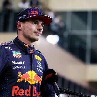 Max Verstappen laptop wallpaper