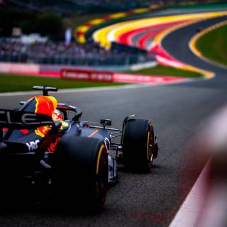 Max Verstappen laptop wallpaper