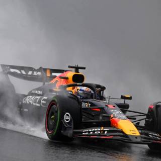 Max Verstappen laptop wallpaper