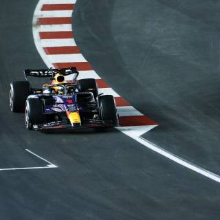 Max Verstappen laptop wallpaper