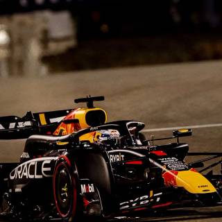 Max Verstappen laptop wallpaper