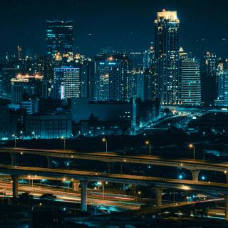 Phone city night wallpaper