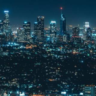 Phone city night wallpaper