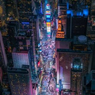 Phone city night wallpaper