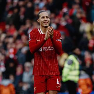 Virgil Van Dijk phone wallpaper