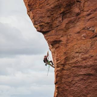 Rock climbing phone wallpaper
