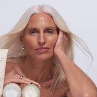 Skincare desktop wallpaper