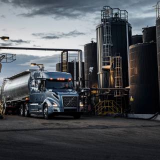 Volvo truck 4k wallpaper