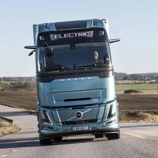 Volvo truck 4k wallpaper