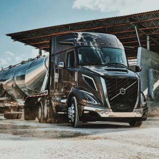 Volvo truck 4k wallpaper