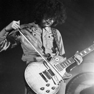 Guitarist 4k wallpaper