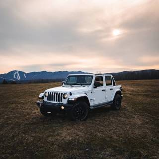Phone Jeep wallpaper