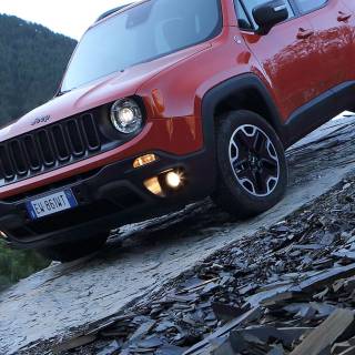 Phone Jeep wallpaper
