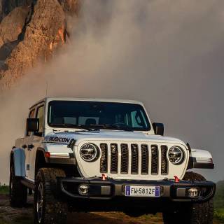 Phone Jeep wallpaper