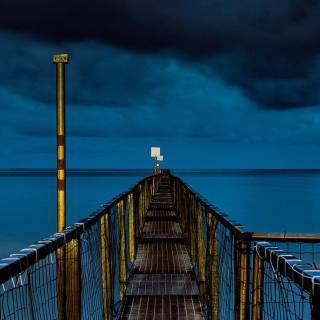 Night sea phone wallpaper