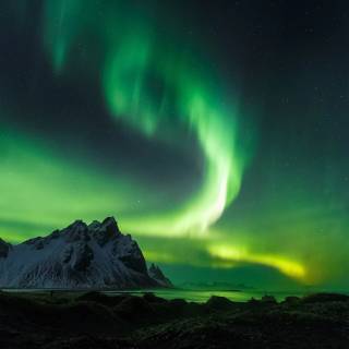 Aurora borealis desktop wallpaper