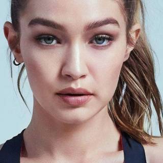 Gigi Hadid mobile wallpaper