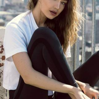 Gigi Hadid mobile wallpaper