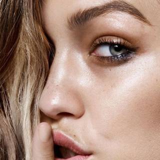 Gigi Hadid mobile wallpaper