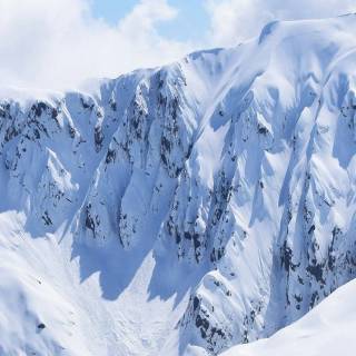 Snowy mountain phone wallpaper
