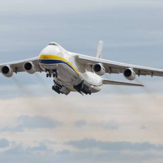 Antonov An-124 Ruslan wallpaper