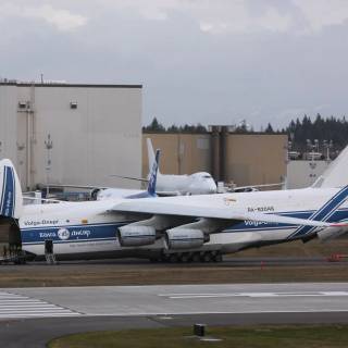 Antonov An-124 Ruslan wallpaper