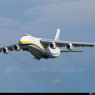 Antonov An-124 Ruslan wallpaper