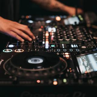 DJ PC wallpaper