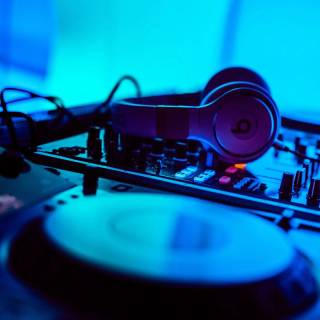 DJ PC wallpaper