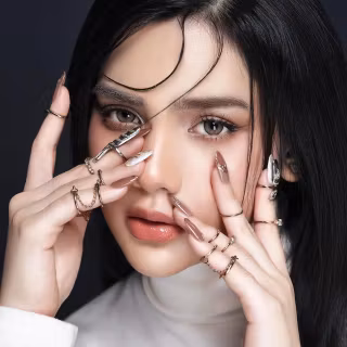 Davina Karamoy wallpaper