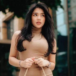Davina Karamoy wallpaper