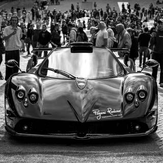 Car 4k black and white wallpaper