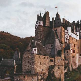 Phone castle wallpaper