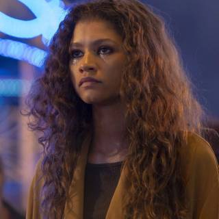 Zendaya phone wallpaper