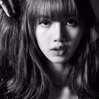 Blackpink Lisa phone wallpaper