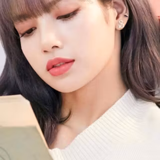 Blackpink Lisa phone wallpaper