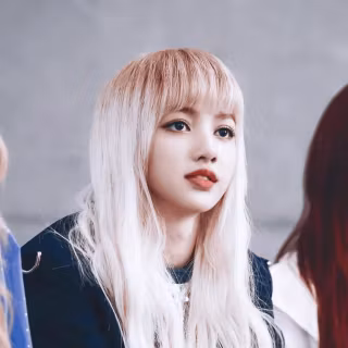Blackpink Lisa phone wallpaper