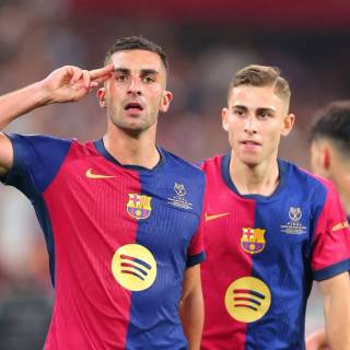 Nico Williams and Ferran Torres wallpaper