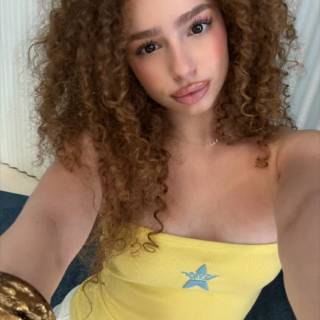 Eliana Kalogeras wallpaper