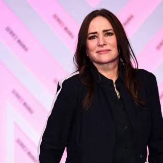 Pamela Adlon wallpaper
